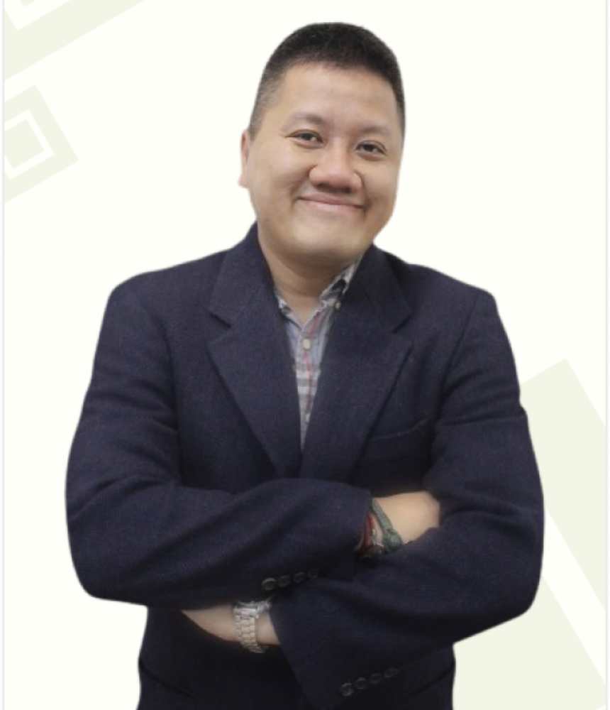 Duc Nguyen Savvycom 860x1000 1