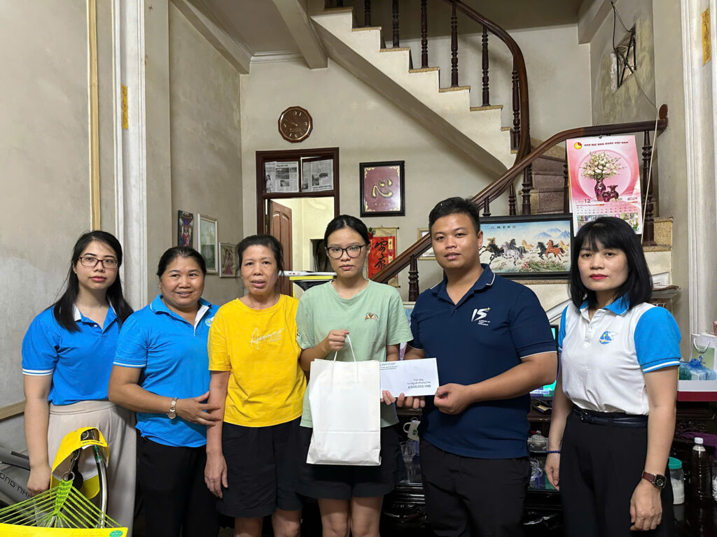 csr mẹ đỡ đầu 2025