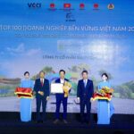 Savvyom Tự Hào Là Công Ty Công Nghệ Duy Nhất Được Vinh Danh Trong Top 100 Doanh Nghiệp Bền Vững Việt Nam 2025 (CSI 100)